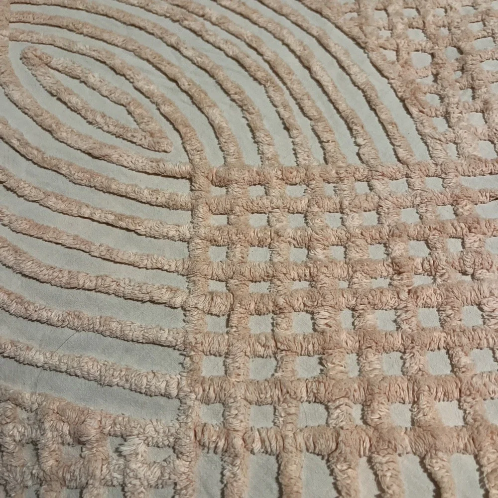 VIntage Pink Floral Chenille Hand Guided Tufted Full/Queen Bedspread 104 X 93